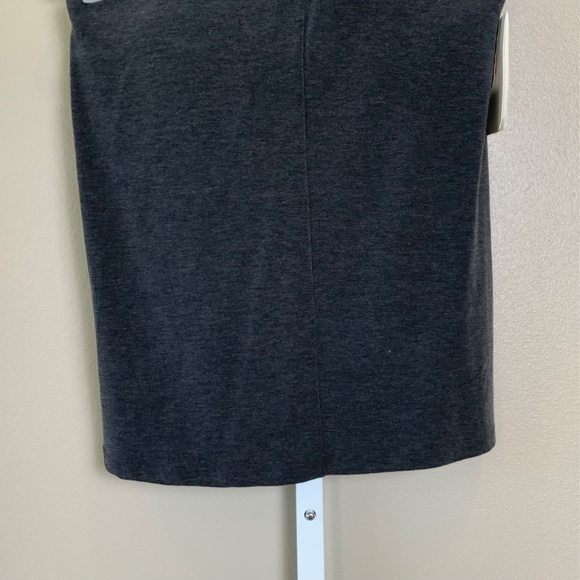 GafFit Crossover Keyhole Athletic Tank - Picture 4 of 16